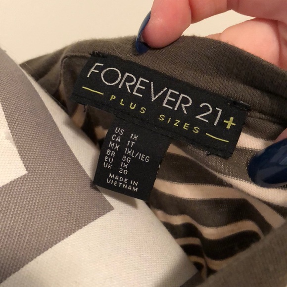 forever 21+ โข striped long sleeve - Picture 6 of 6